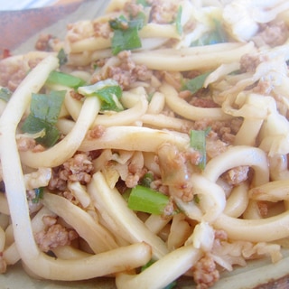 青ネギと豚挽肉とおろし生姜の焼饂飩グリル